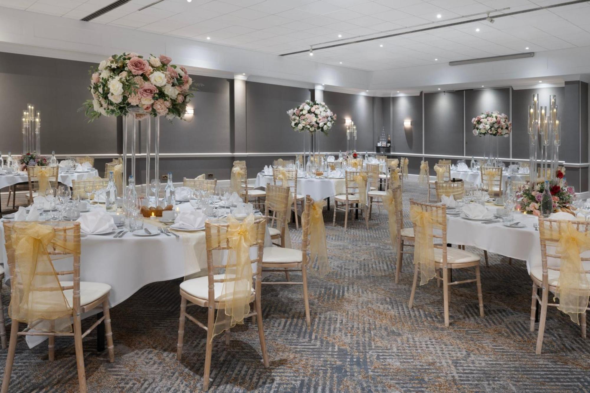 Delta Hotels By Marriott Heathrow Γουίνσδορ Εξωτερικό φωτογραφία