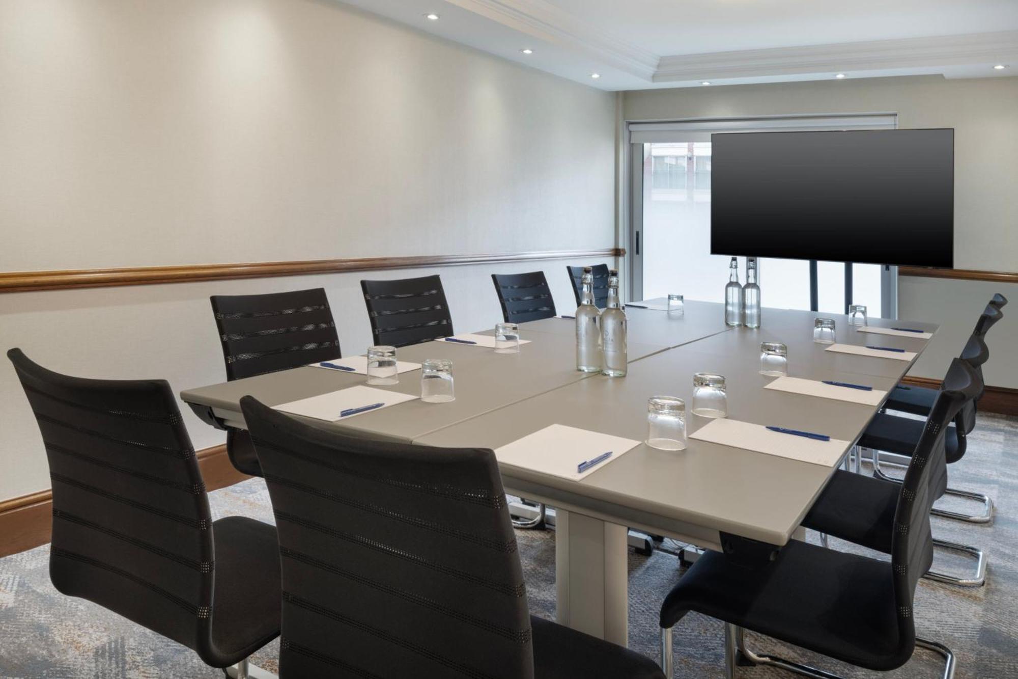 Delta Hotels By Marriott Heathrow Γουίνσδορ Εξωτερικό φωτογραφία