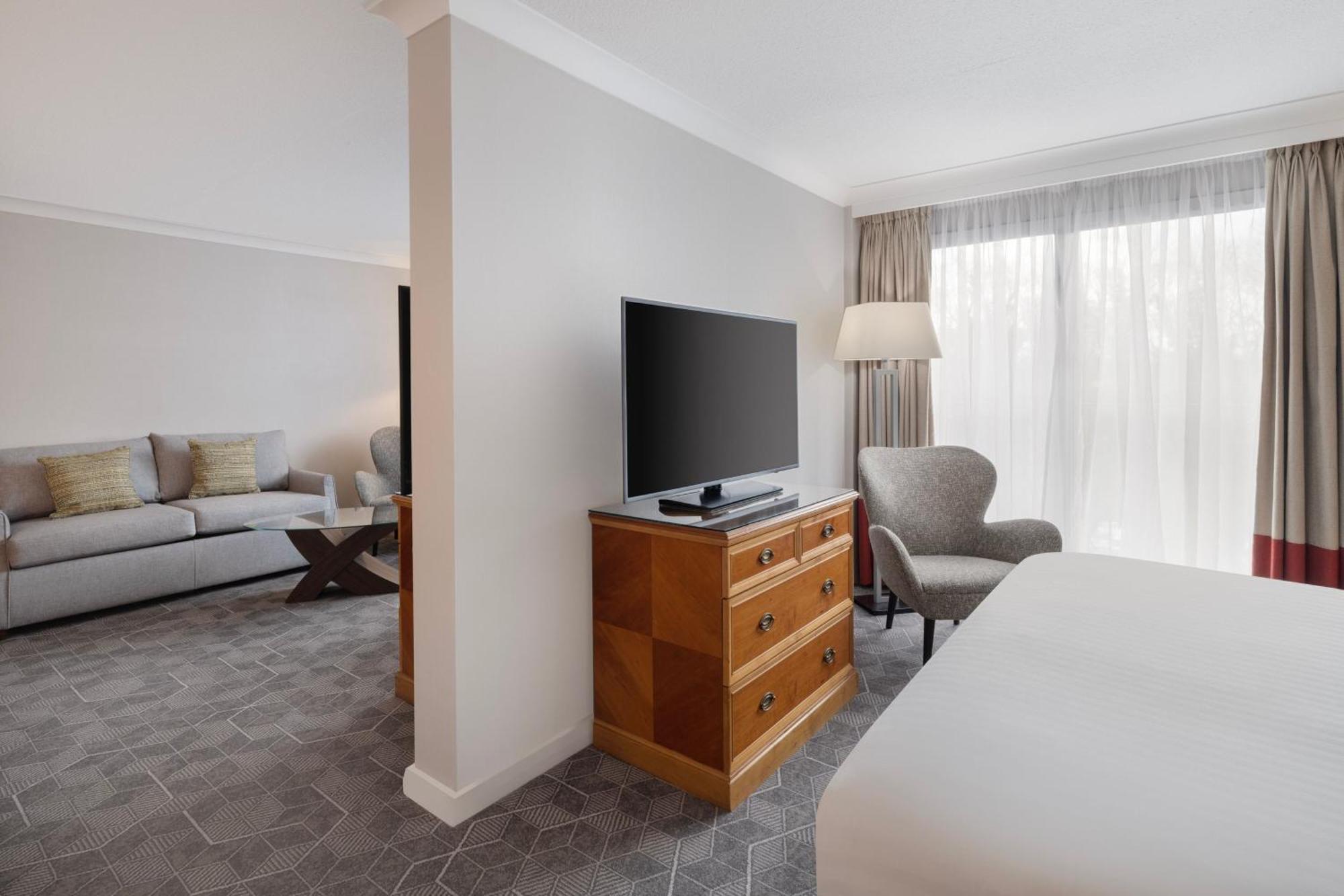 Delta Hotels By Marriott Heathrow Γουίνσδορ Εξωτερικό φωτογραφία