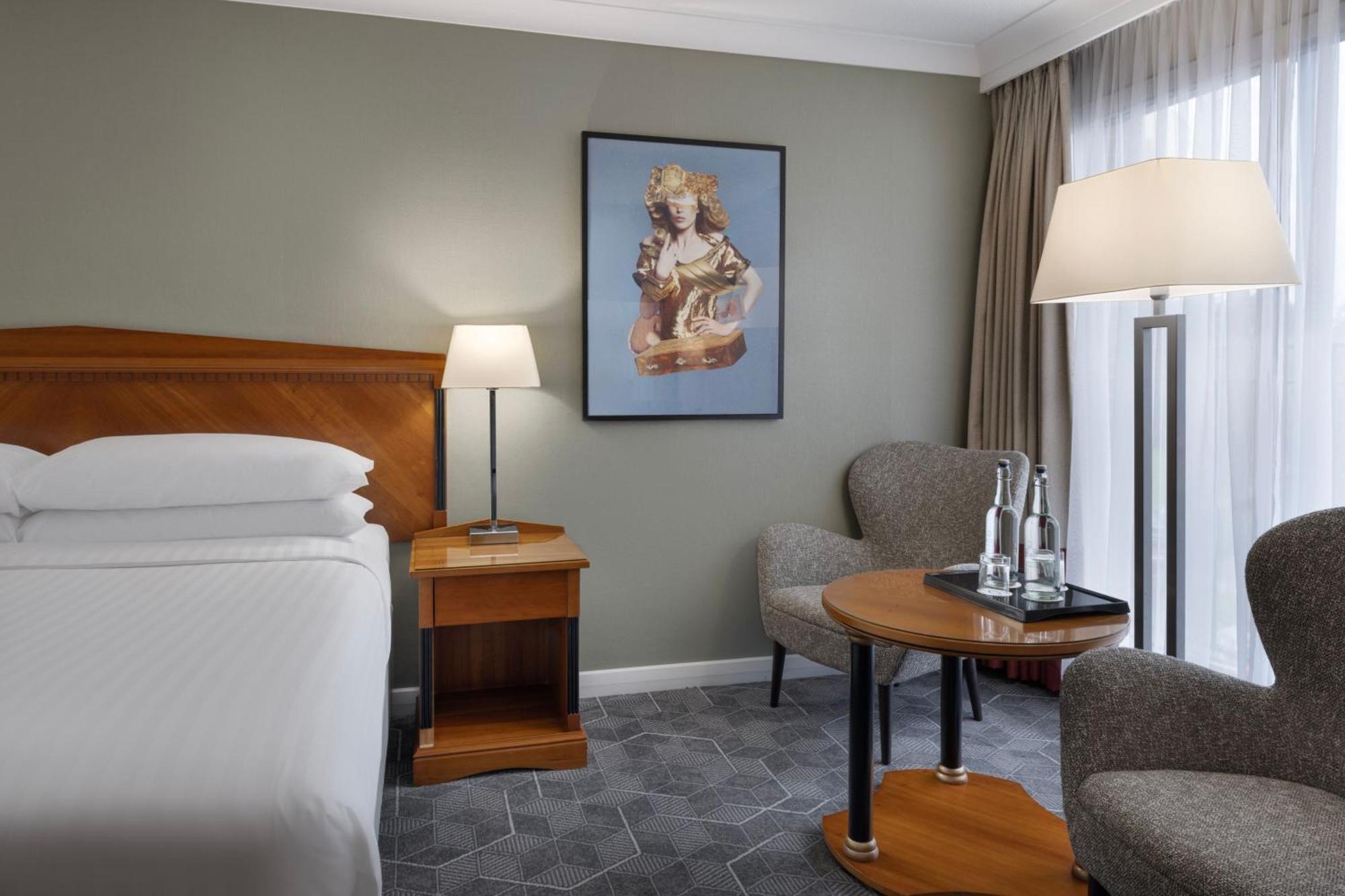 Delta Hotels By Marriott Heathrow Γουίνσδορ Εξωτερικό φωτογραφία